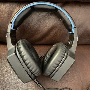 RUNMUS K8 Gaming HeadsetMulti-Platform Compatibility